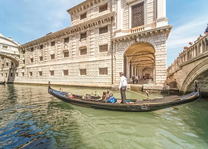 Albatros شقة كاوْرلي